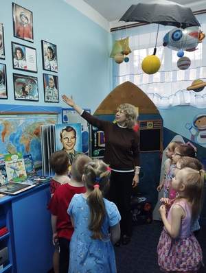 Занятие ко Дню космонавтики в группе "Ягодка" (10.04.2026)