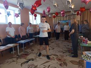 Тренинг с педагогами, направленный на профилактику эмоционального выгорания, который был проведен с участием приглашенного специалиста – тренера и спортсмена ТСК «Платинум» Олега Александрова