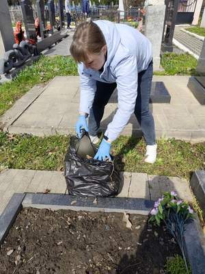 Очистка захоронения героя Великой Отечественной войны В.М. Иванова, 23.04.2026