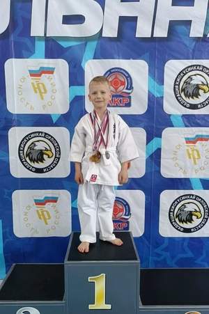 Капырин Иван занимается в Спортивном клубе "Чемпион". Принимает участие в соревнованиях в дисциплине Сумо от Федерации Киокусинкай Орловской Области. С 2025 года имеет в копилке одну золотую, две серебряные и три бронзовых медали.